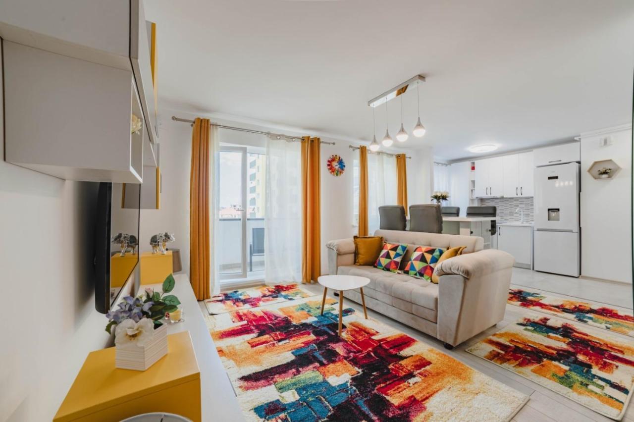 Masterpiece Studio- Free Parking, Wi-Fi, Netflix Braşov Eksteriør billede