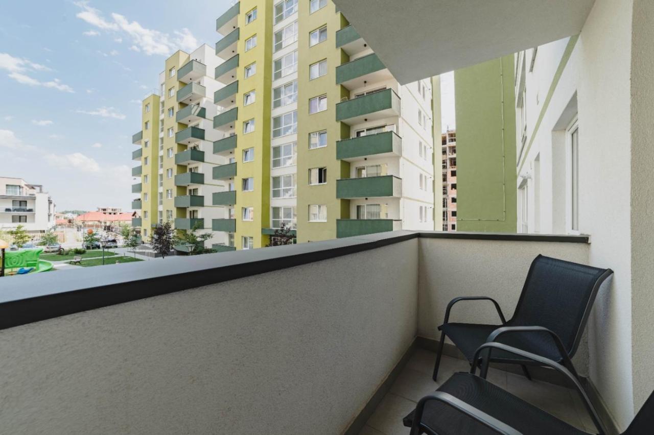 Masterpiece Studio- Free Parking, Wi-Fi, Netflix Braşov Eksteriør billede