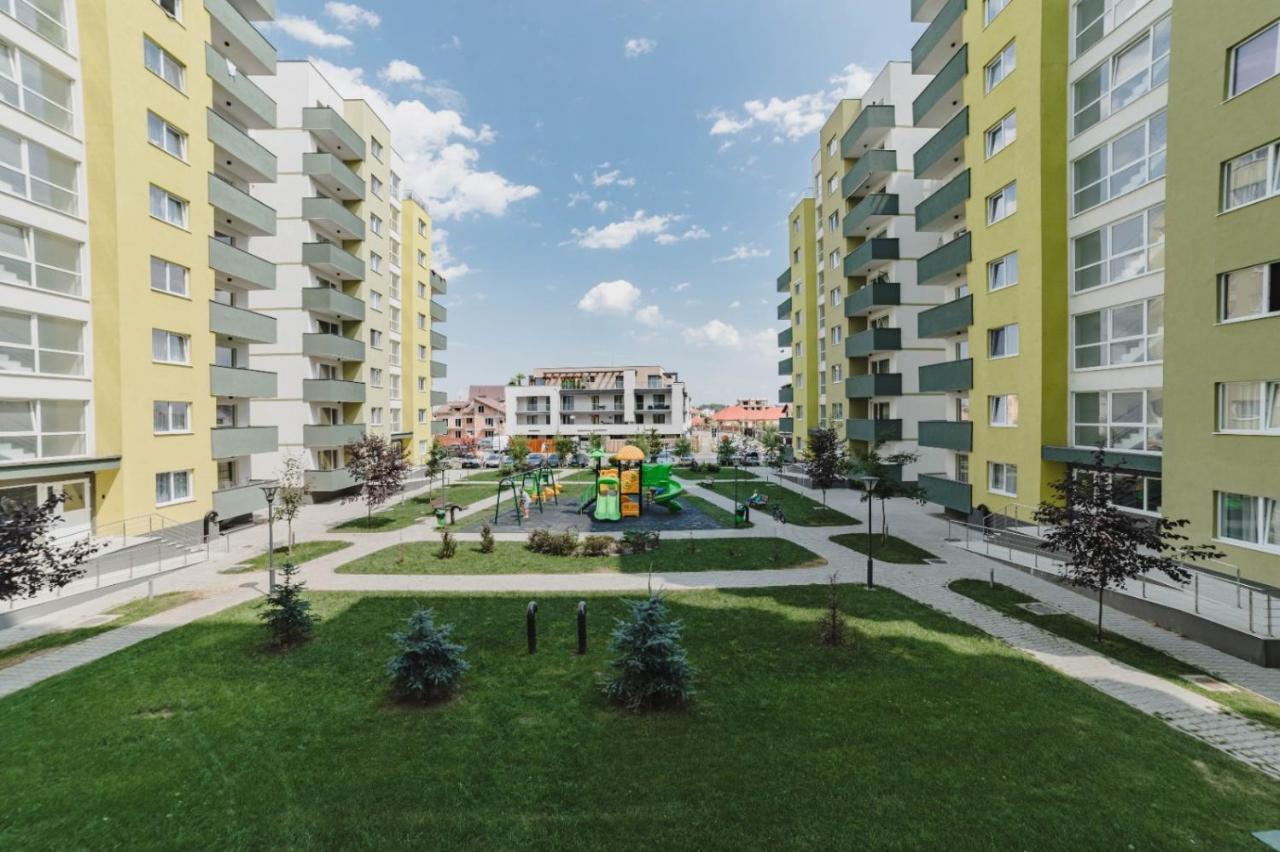 Masterpiece Studio- Free Parking, Wi-Fi, Netflix Braşov Eksteriør billede